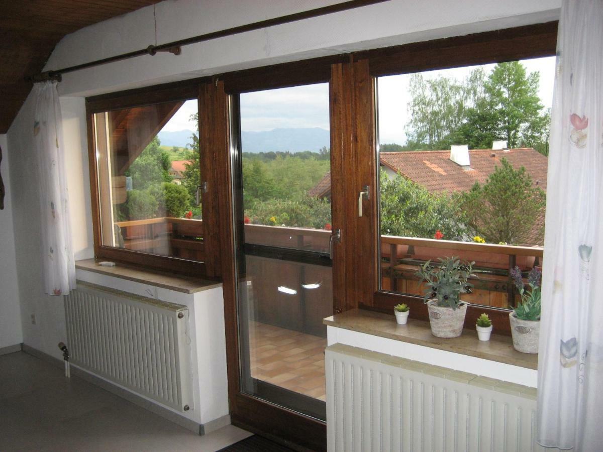 Ferienwohnung Ausblick Weißensberg エクステリア 写真